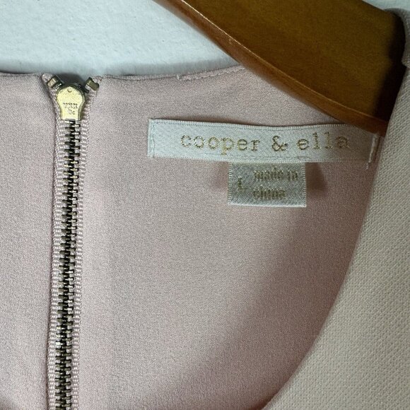 Cooper & Ella Women's Top Size L Zipper Light Dusty Pink Cold-Shoulder Polyester - Picture 5 of 8